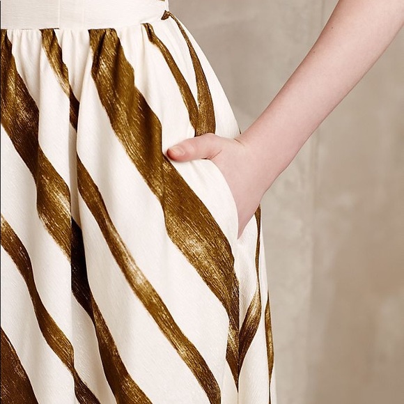 Beautiful ANTHROPOLGIE Paint Stripe Dress - Picture 4 of 8